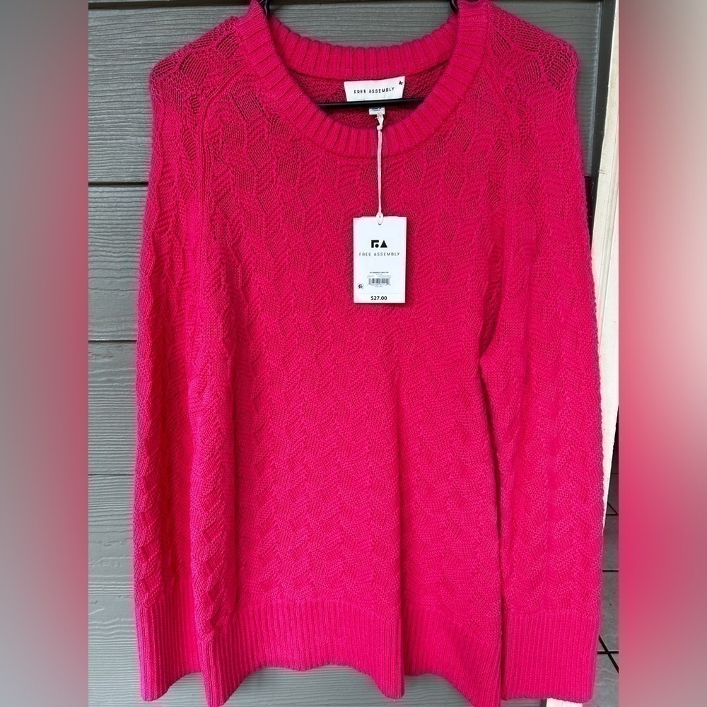 Free assembly cable knit sweater Women’s large hot pink‎ crewneck